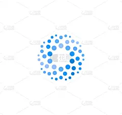 从圆圈中提取蓝色圆形徽标。水矢量标识模板。创新的清洗和冻结方法。气泡饮料图标.