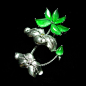 翡翠荷花胸针——撷取优质绿翠，雕琢出花的形态，展现最灵动自然的花形。荷叶以K金展现，叶脉以钻石点缀，于细微处展现细致。@北坤人素材