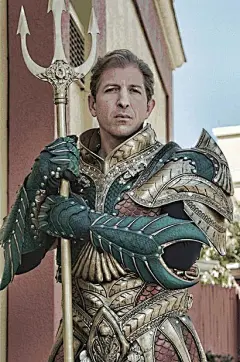 Rick Stafford, Aquaman cosplay costume at MegaCon 2013. Aquaman's battle armor. http://www.aquamanshrine.com/2013/04/aquaman-cosplay-at-megacon-2013.html
