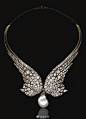 19世纪 欧洲古董天使之翼珠宝，在浪漫的维多利亚时期，天使之翼的设计，寓意着被天使守护的美好祝福，是送给心爱之人的温馨礼物。 ​​​​
#古董珠宝# #珠宝设计素材# ​​​​