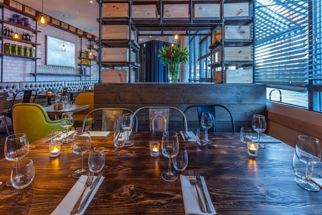 伦敦工业风格的Melange餐厅空间设计...