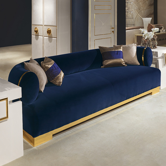 Blue-sofa-2.jpg (100...