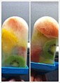 夏天，让我们来做美味又健康的鲜果棒冰




我们需要一些水果





一个棒冰的模子





简简单单加一点蜂蜜水





冻一下就可以尝到美味了





嗯~其实牛奶的也不错





如果我们把水果做成水果泥





分层后就是彩虹的效果





每一根都不一样哈，亲





嗯，混合果味的也很不错





尝一口，感觉酸酸甜甜好味道