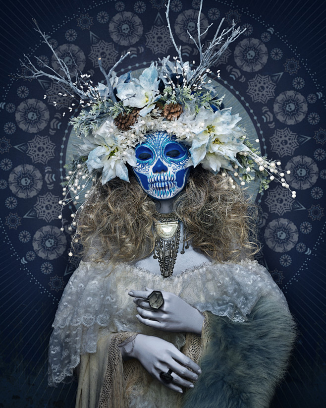 Las Muertas : A coll...
