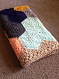 crochet hexagons with edging ༺✿ƬⱤღ http://www.pinterest.com/teretegui/✿༻