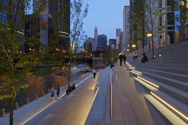 Chicago Riverwalk_34