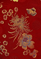 布衣中國。讓你了解棉絲麻絨革等原料，漢服、旗袍、中山裝等款式，平民藍以及民間藝人。