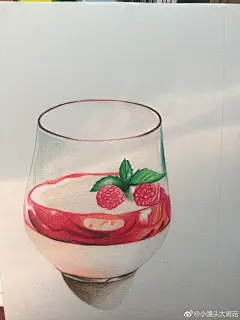 阳光真的是最好的滤镜，画点简单的变幻一下，吼吼吼。@小棋子er  @泽源手绘  @MR子小伟 @小米与石石  @彩铅手绘  @彩铅画教程  @余诗怡你好呀  @道边草  @超超的青葱  @艺伙官微 2武汉·大花岭 ​​​​