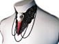 爪哇翡翠头骨制成的饰品，没有买卖就没有杀戮....
Skull Jewelry - Gothic Choker - Bone Jewelry    I kinda want this