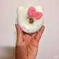 超可爱！Hello Kitty主题的Donuts面包~