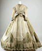 服装｜维多利亚时期，1850s大裙子。 ​​​​