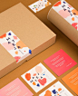 Mateja的MatejaKovač“Mateja要求我们为她的品牌的宣传材料创建一个新的视觉识别和设计。 我们为她的新...找到灵感