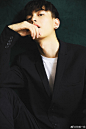 #鹤一#<br/>降温啦，记得多穿点哦[心] ​​​