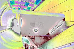 地铁深楼梯扶手采用低色调