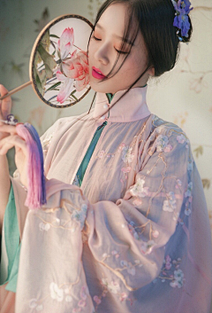 因此寒凉采集到唯美真人古装摄影