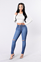 Canopy Jeans - Medium Wash : 
Available in Multiple Colors!
High Waisted
Stretch Denim
Back Pockets
Made In USA
69% Rayon, 29% Cotton 2% Spandex

