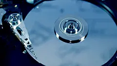 硬盘工作，磁头在磁盘上移动