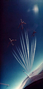youlikeairplanestoo:

A contrail-making section of Boeing B-47 Stratojets streaks across the sky. Beautiful photo. Courtesy of Kemon01. Full version here.
