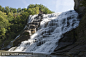 手指湖区域在夏季瀑布
Finger lakes region waterfall in the summer