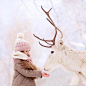 莫斯科摄影师镜头中的小姑娘与动物，像童话般美丽 ​​​​
