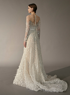 韦切利奥采集到Elie Saab - 艾丽萨博高定