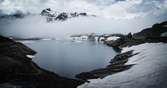 fog, lake, mountains