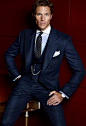 men fashion,blue suit,man in blue suit,men wearing suit,blue outfit,men blue outfit,blue outfit picture,blue outfit photo,