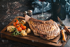 Ai奇点艺术室采集到牛肉摄影
