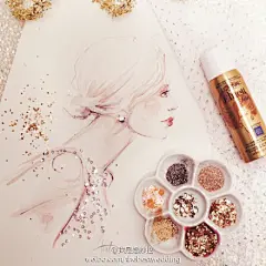 闪粉、蕾丝、闪钻、亮片，这些小物件，你能想到这可以做成时尚的仙裙插画吗？