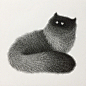 插画师 Kamwei Fong 用针管笔绘制了这些皮毛蓬松的黑猫，肥胖、慵懒而又高傲的气质和你很像。（ins：kamweiatwork） ​​​​
