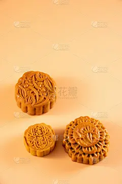 中秋节吃月饼