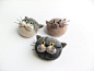 Needle felted cat brooch. Handmade soft sculpture. A great gift for cat lovers.  This brooch is made from 100% wool using needle felting technique. This: 
