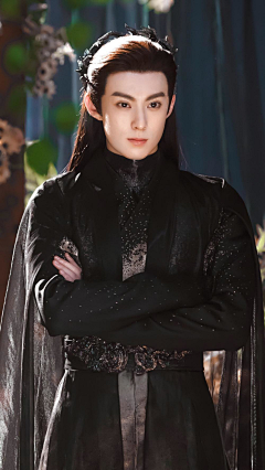 Victoria_Zhou采集到古风男性参考
