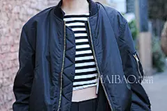 【图】萌妹型女连连看，养眼穿搭来加分！海报时尚网日本街拍之古着聚集地原宿篇223期：运动风格翻开春日新篇章！