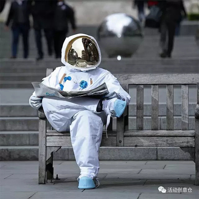 欧米茄“迷失的太空”周年庆主题活动