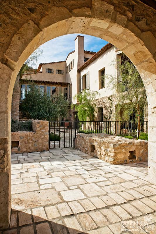 地中海风格花园围墙