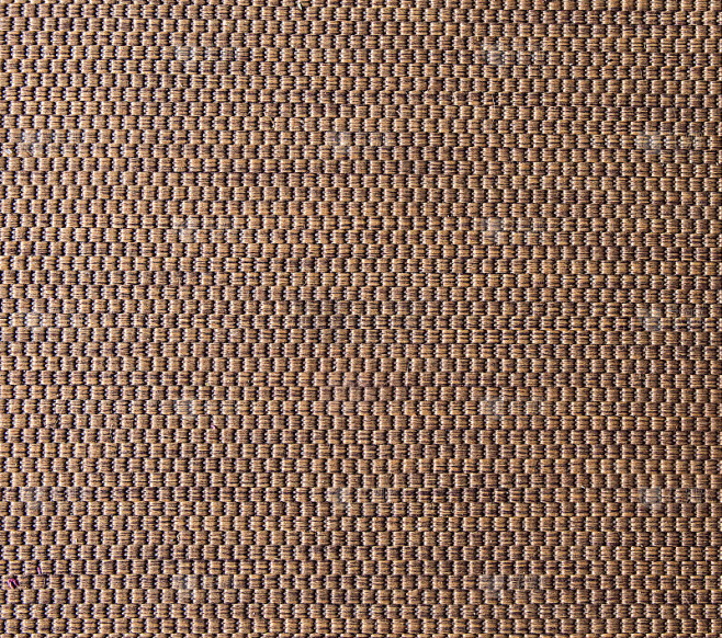 此款地毯的底色为剑麻，质地编织而成