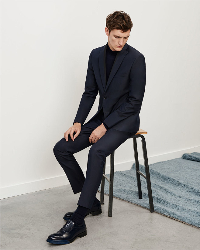 SEASONALS | MAN-EDIT...