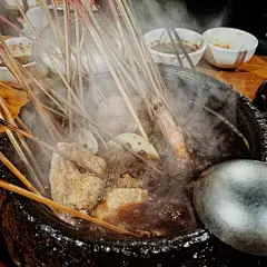 在安顺的三天两夜，我都吃了什么？ : 爱一座城，就从这座城的美食开始，人间烟火总让人迷醉。 周五的下午，狂奔火车站，验票上车一气呵成，此行除了见某人之外，还带着对安顺美食的狂喜与期待（万变不离吃）。虽然贵阳到安顺坐火车也不过一个小时，但...
