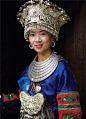 鲍尔斯博物馆：西南中国银饰品和纺织品苗族