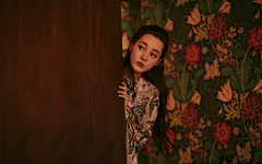 迪丽热巴妩媚性感桌面壁纸