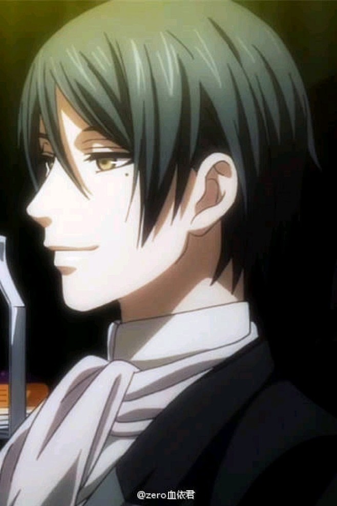 黑执事夏尔的爸爸美呆了