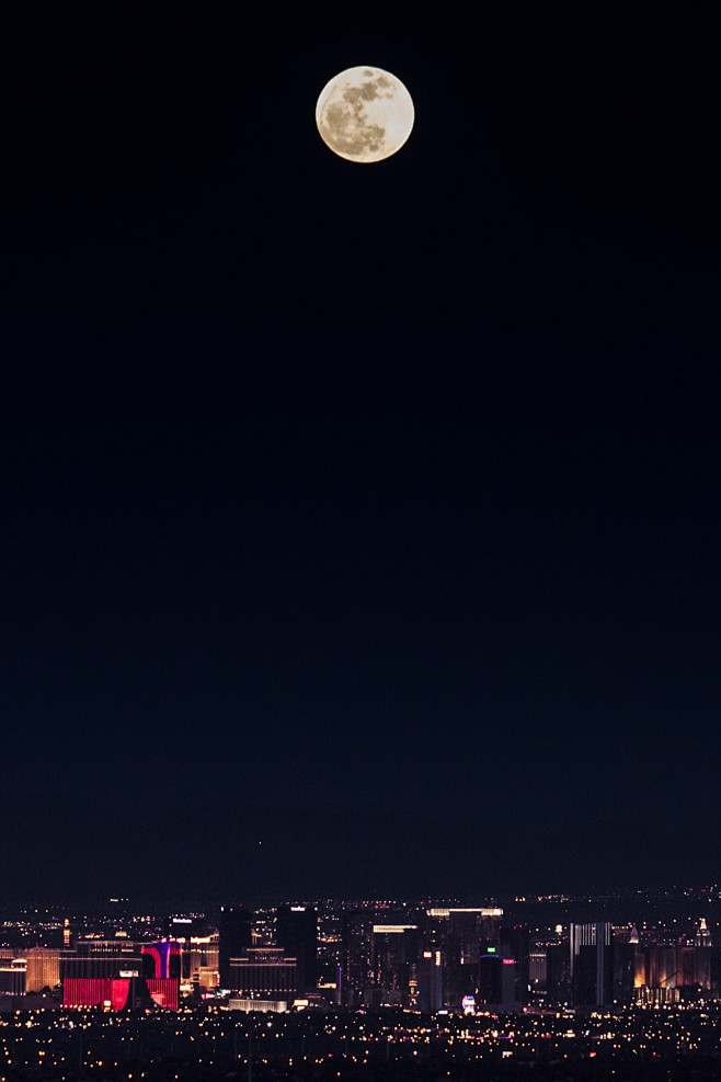 VEGAS, my hood