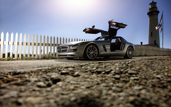 Mercedes-Benz-SLS-AM...