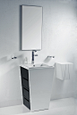 SOLUX Elegante Bathroom : ELEGANTE: Refined and elegant. A white totem hides the drawers that are accessible on the side. The accessories filling the ambient, like the carpet and the mirror, emphasize  the verticality for an essential and elegant taste.