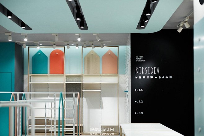 武汉Kids moment温馨整洁童装店...