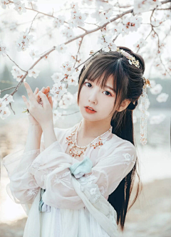 婳兮HUAXI采集到汉服风采