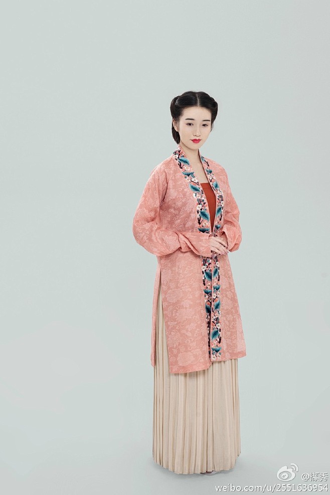罗裳#樱色•牡丹莲花吴罗•苏绣梅花花边褙...