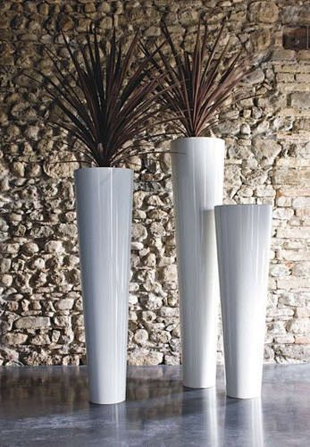 contemporary vase NA...