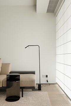 -有趣的灵魂采集到table lamp·台灯